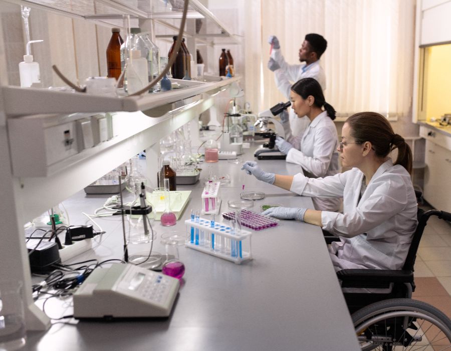 labs & research — mamat for scientific university & technical facilities